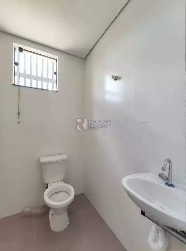 Barracão/Galpão para aluguel no bairro Jardim Porto Real II: Wc social 02