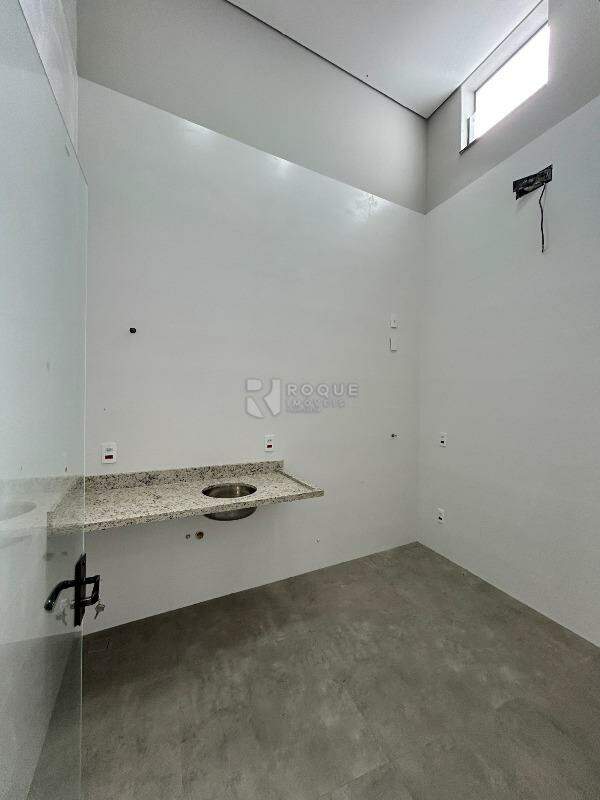 Barracão/Galpão para aluguel no bairro Jardim Colinas de São João: Copa 