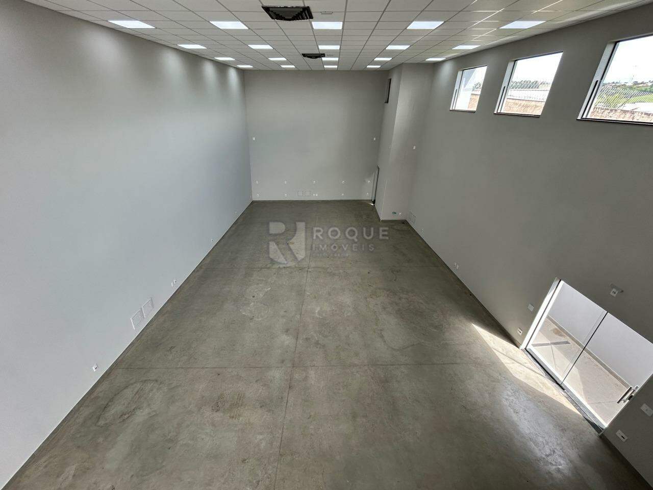 Barracão/Galpão para aluguel no bairro Jardim Colinas de São João: Salão