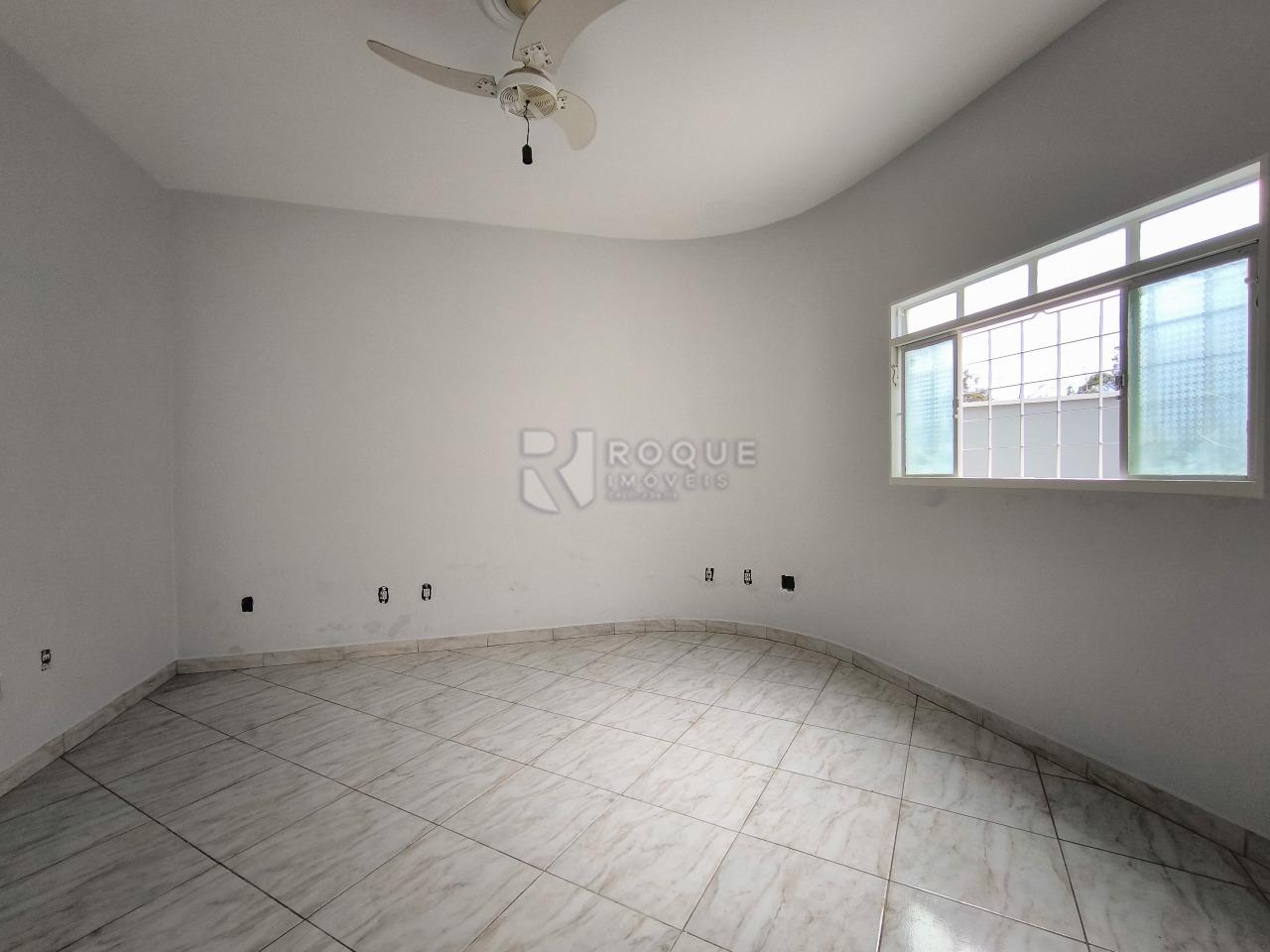 Casa Residencial à venda no bairro Jardim Residencial Guimarães: SALA DE ESTAR