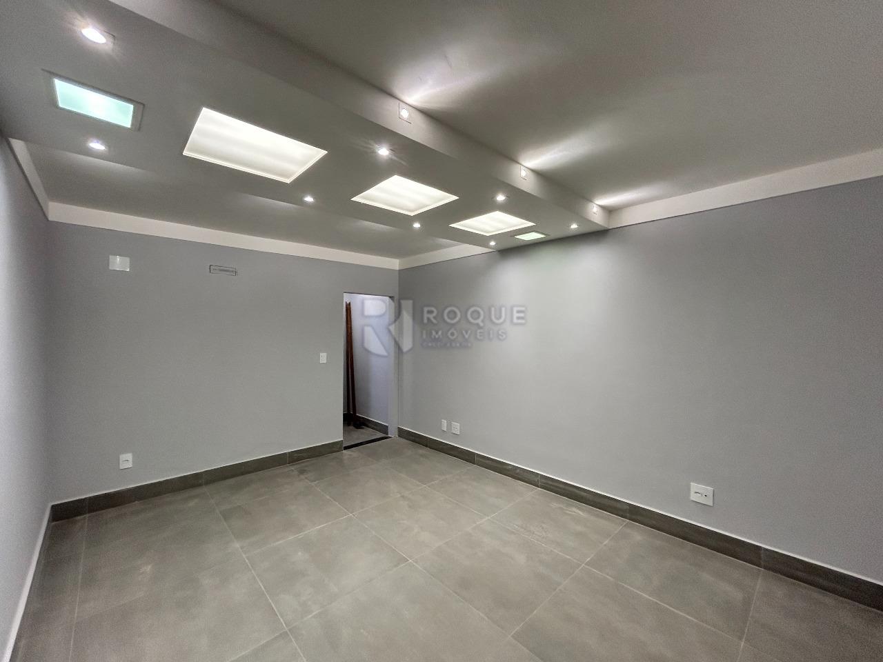 Casa Comercial para aluguel no bairro Centro: Sala 2