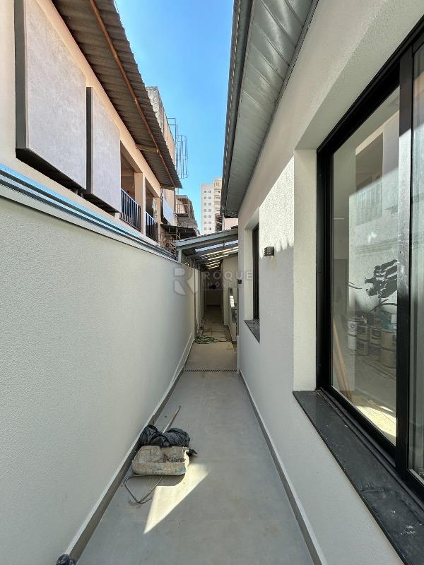 Casa Comercial para aluguel no bairro Centro: Corredor