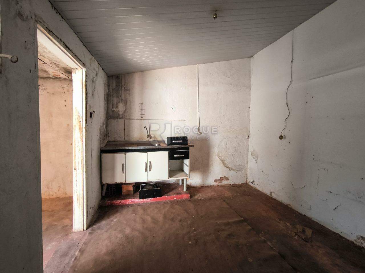 Salão à venda no bairro Jardim Nova Itália: COZINHA EDÍCULA