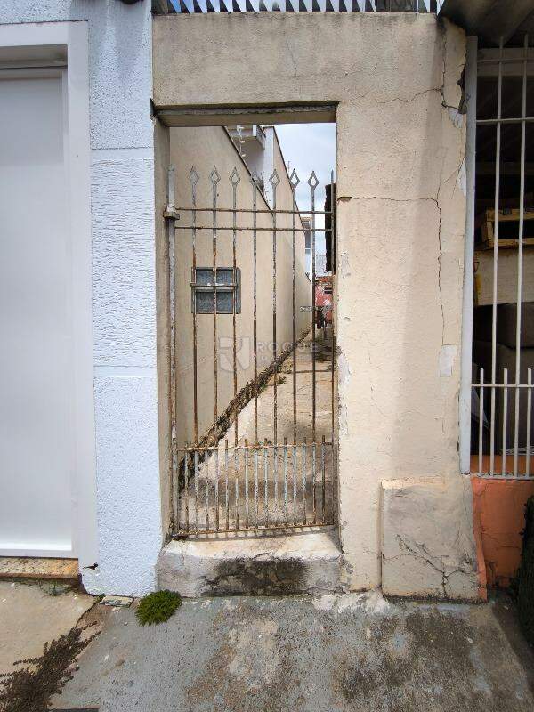 Salão à venda no bairro Jardim Nova Itália: ENTRADA