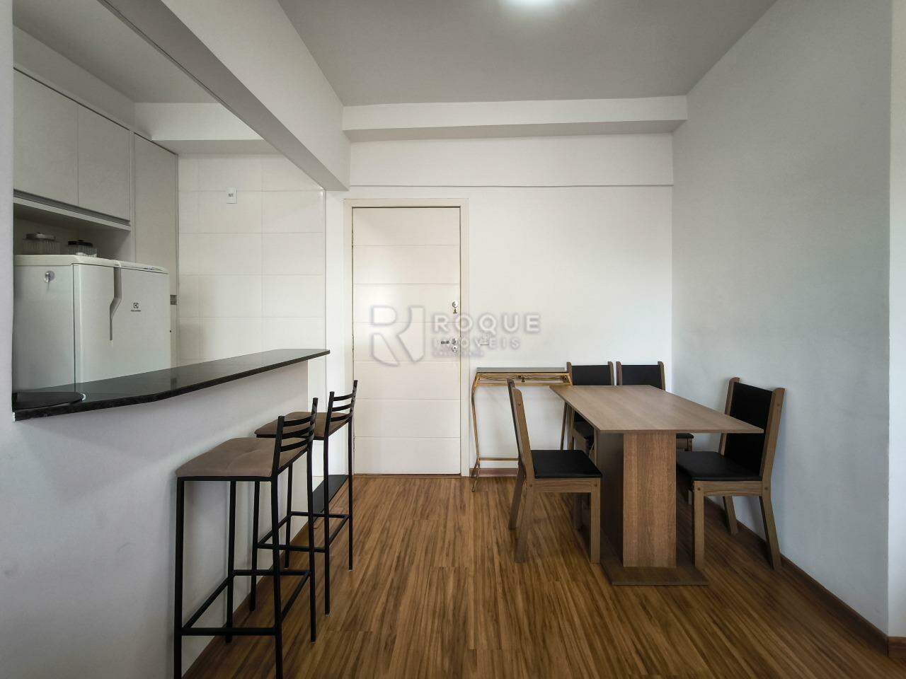 Apartamento à venda no bairro Chácaras Antonieta: SALA DE JANTAR