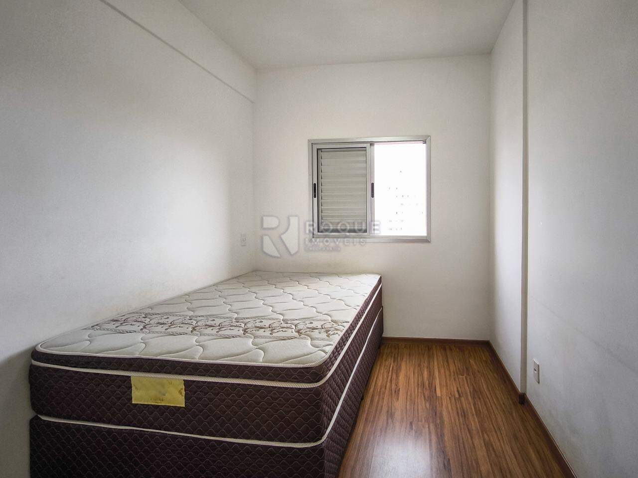 Apartamento à venda no bairro Chácaras Antonieta: DORMITÓRIO 1