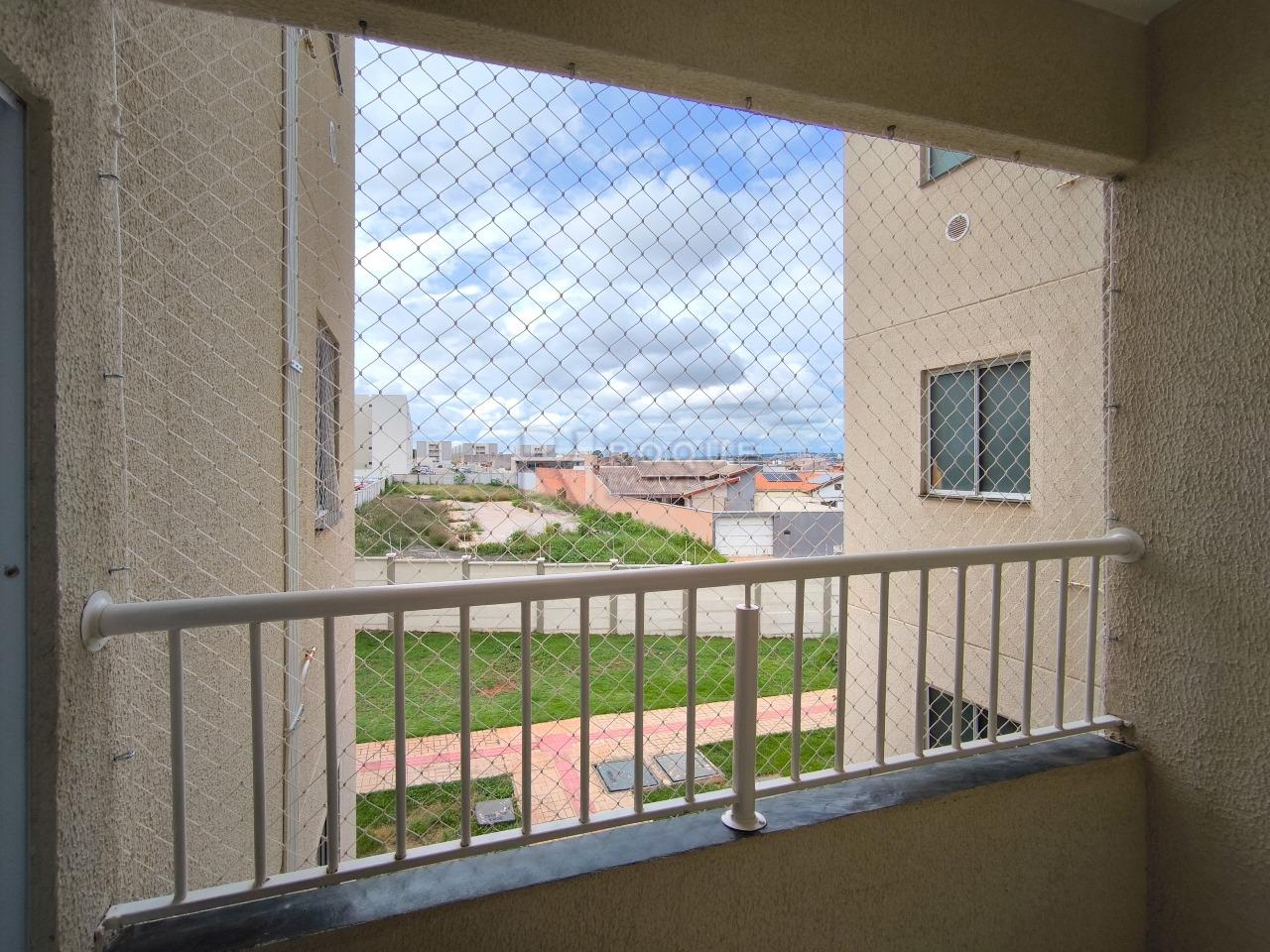 Apartamento à venda no bairro Fazenda Duas Barras: VISTA PARCIAL