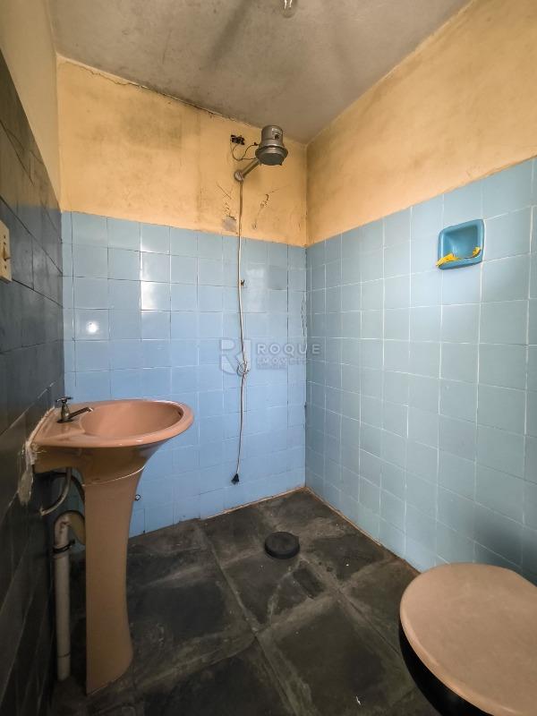 Casa Residencial à venda no bairro Vila Claudia: BANHEIRO SOCIAL EXTERNO