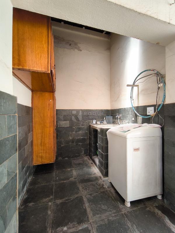 Casa Residencial à venda no bairro Vila Claudia: LAVANDERIA