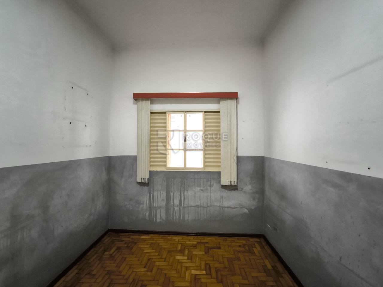 Casa Residencial à venda no bairro Centro: DORMITÓRIO 2