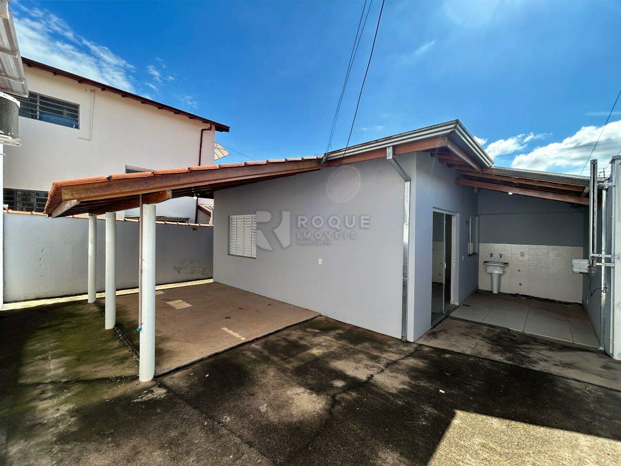 Casa Comercial para aluguel no bairro Vila Cristovam: Área externa