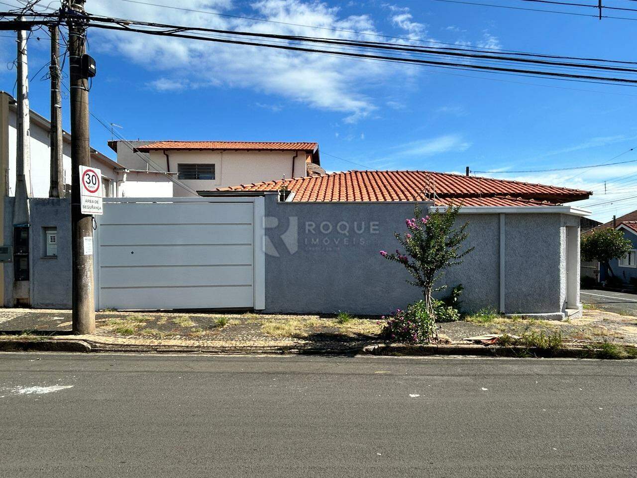 Casa Comercial para aluguel no bairro Vila Cristovam: Fachada