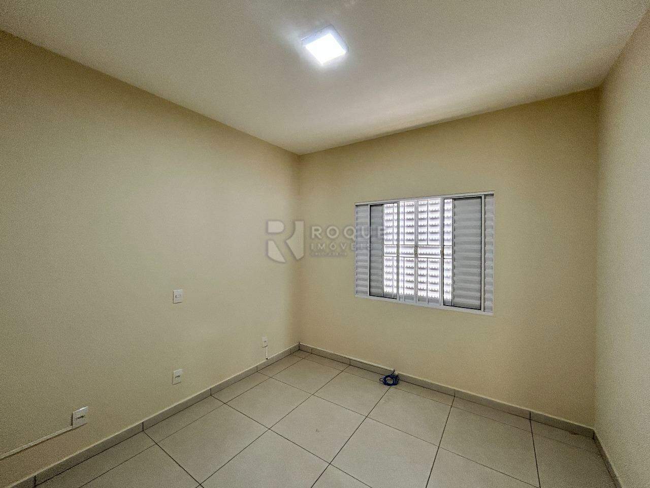 Casa Comercial para aluguel no bairro Vila Cristovam: Dormitório 2