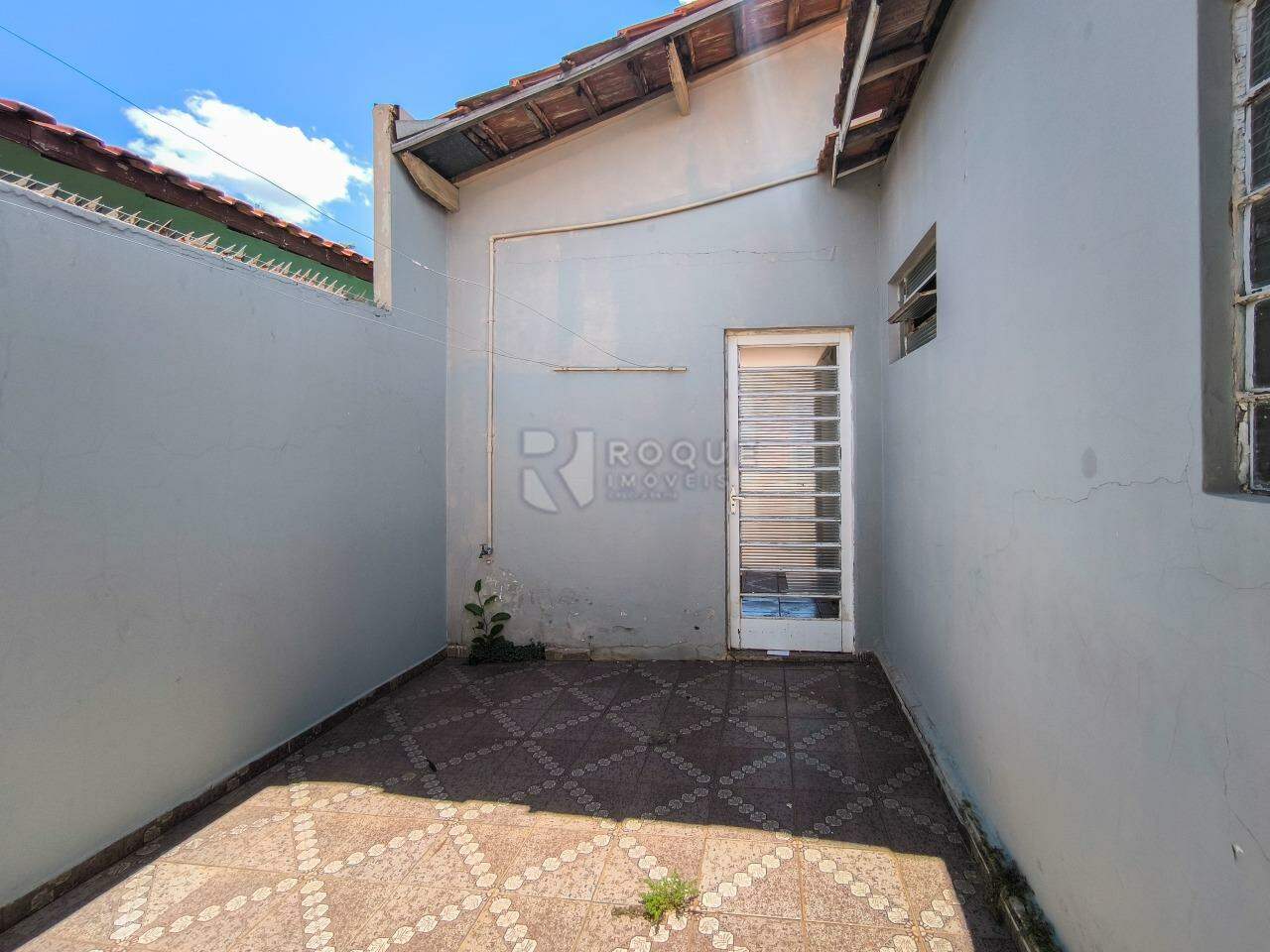 Casa Residencial à venda no bairro Jardim Santa Luiza: ÁREA DE VARAL