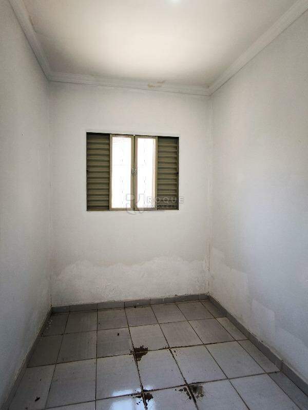 Casa Residencial à venda no bairro Jardim Santa Luiza: DORMITÓRIO EDÍCULA