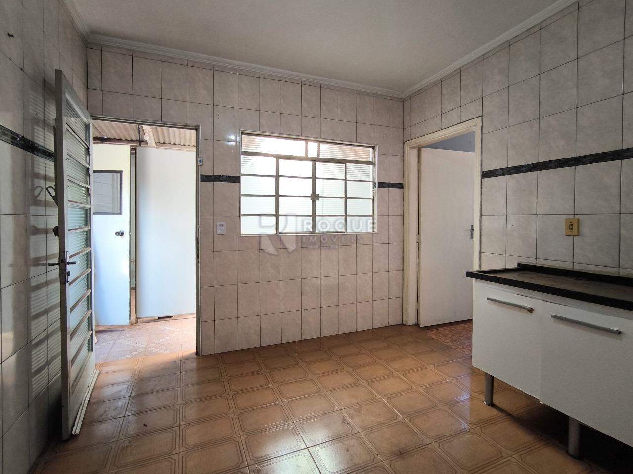 Casa Residencial à venda no bairro Jardim Santa Luiza: COZINHA