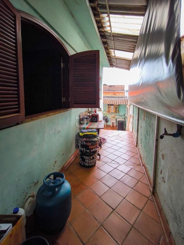 Casa Residencial à venda no bairro Cidade Jardim: LATERAL EXTERNA