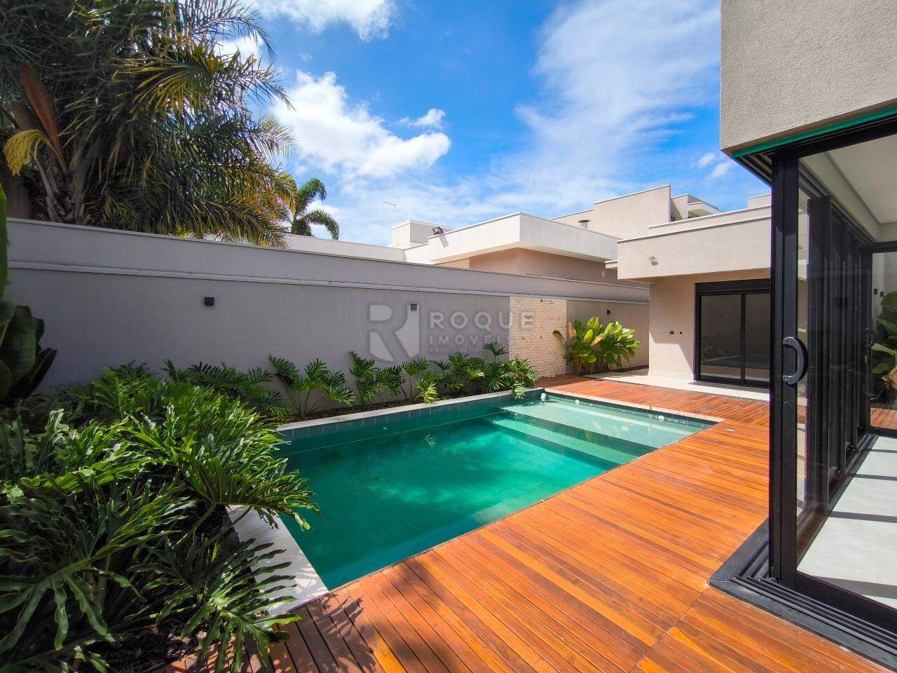Casa em condomínio à venda no bairro Residencial Greville: PISCINA