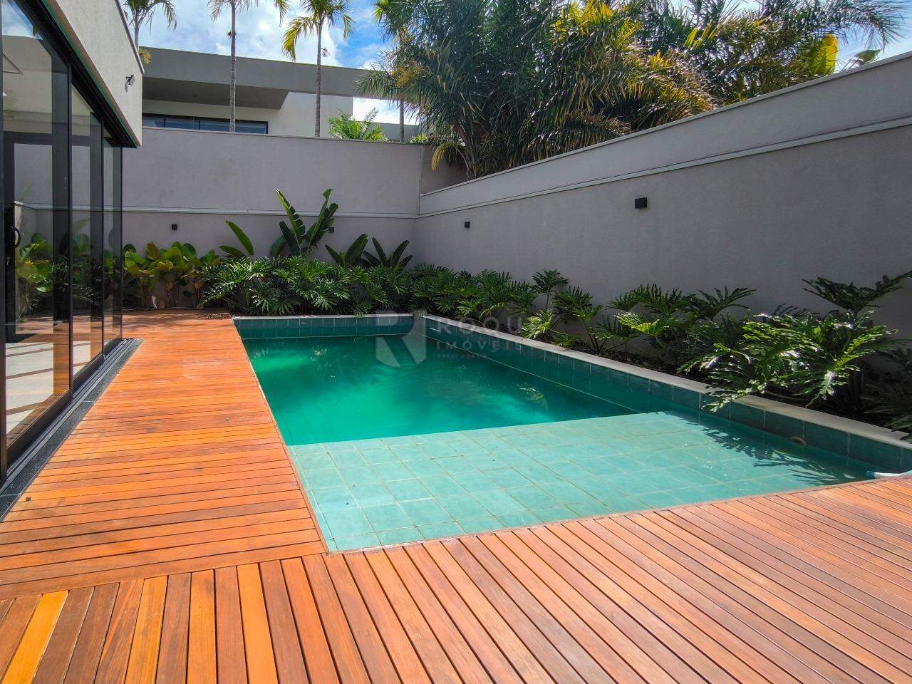 Casa em condomínio à venda no bairro Residencial Greville: PISCINA