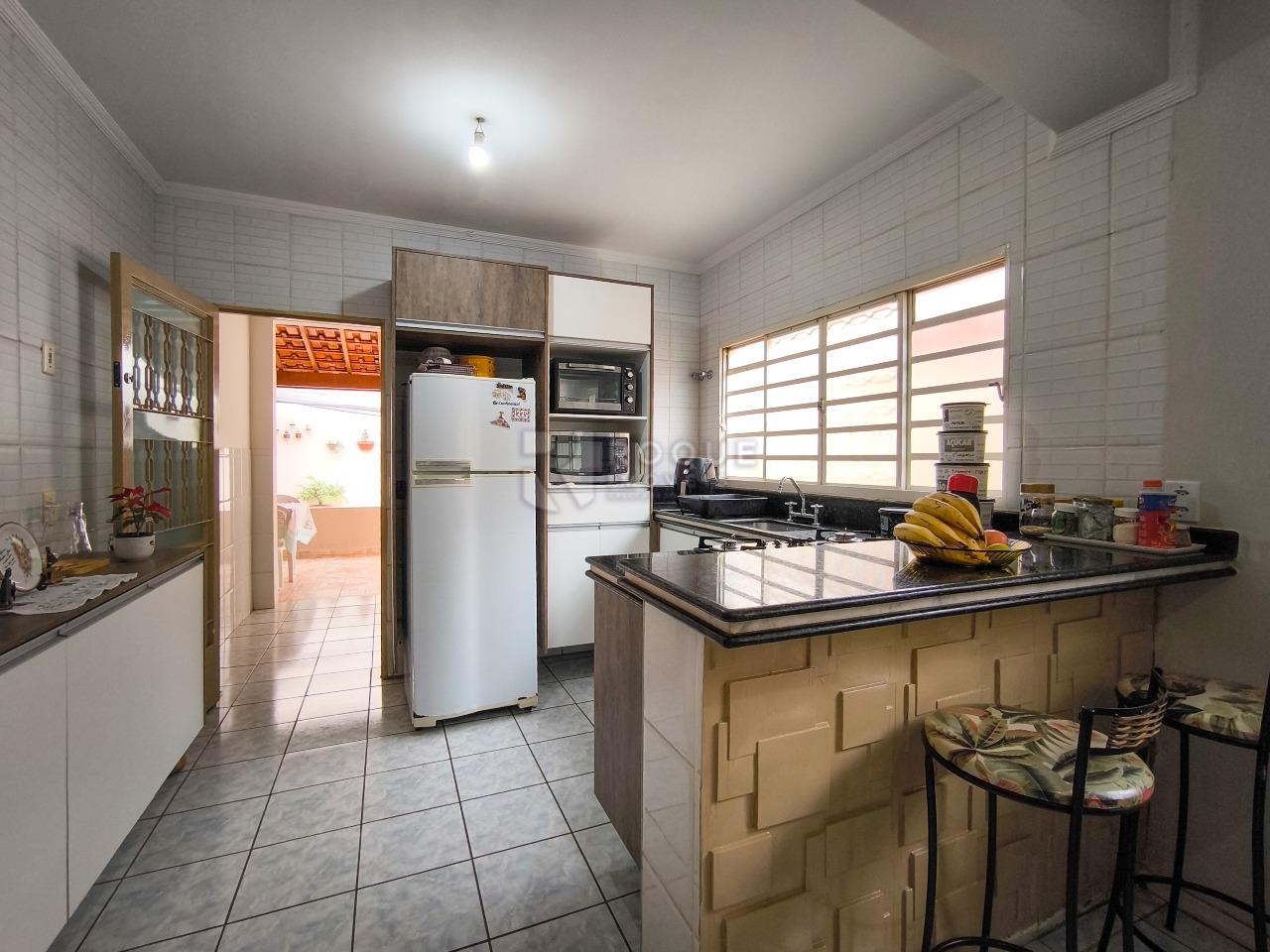 Casa Residencial à venda no bairro Jardim Ouro Verde: COZINHA