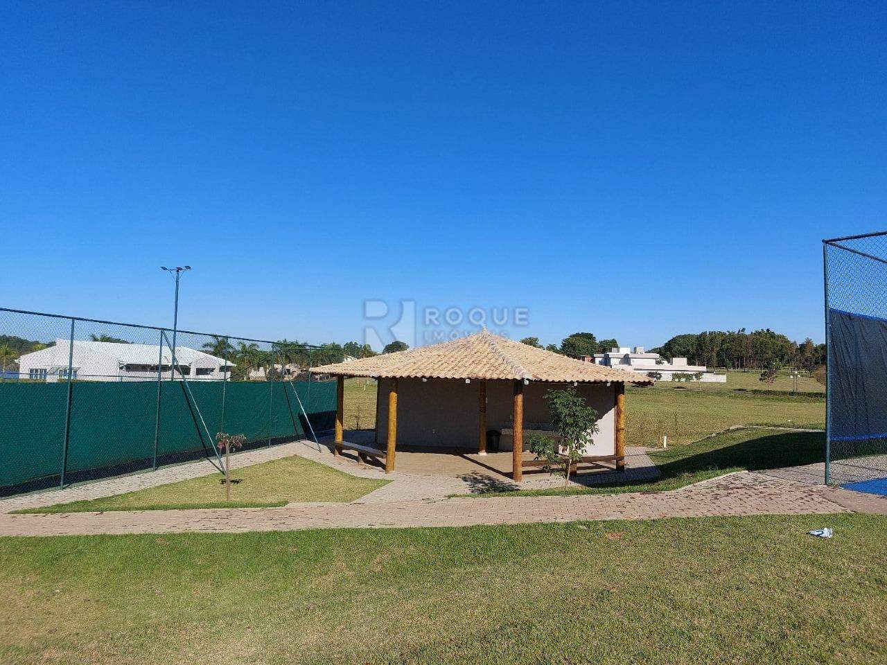 Terreno em condomínio à venda no bairro Residencial Lago Azul: 
