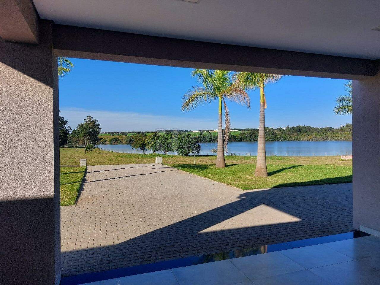 Terreno em condomínio à venda no bairro Residencial Lago Azul: 