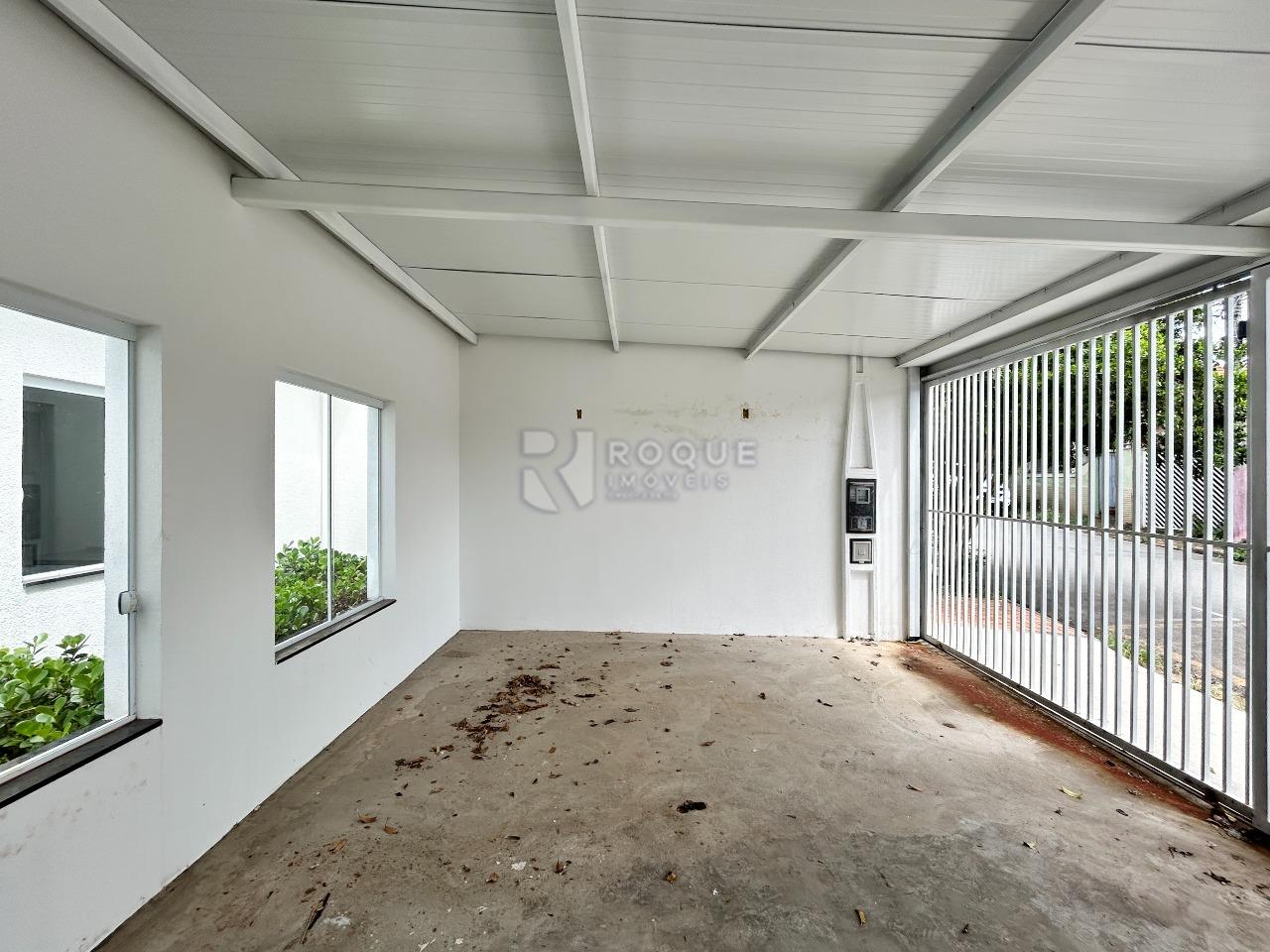 Salão para aluguel no bairro Centro: Garagem 