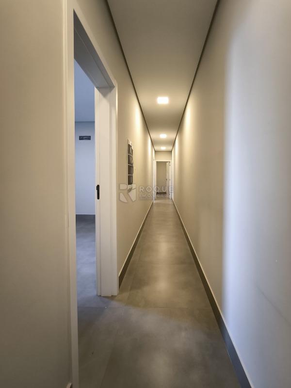 Casa em condomínio à venda no bairro Terras de São Bento II: CORREDOR INTERNO