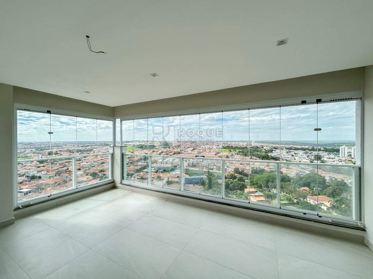 Apartamento para aluguel no bairro Jardim Florença: Sala