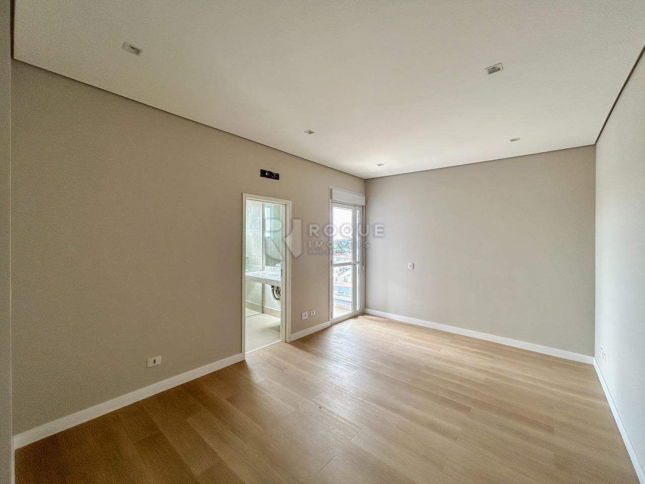 Apartamento para aluguel no bairro Jardim Florença: Suíte 4 segundo andar 