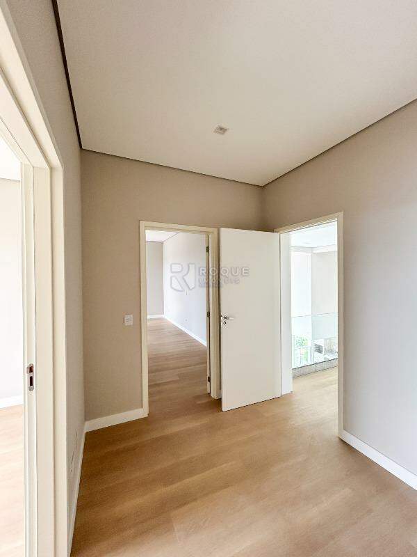 Apartamento para aluguel no bairro Jardim Florença: Hall segundo andar 