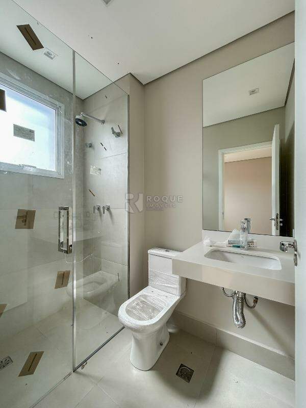 Apartamento para aluguel no bairro Jardim Florença: WC suíte 3 segundo andar 