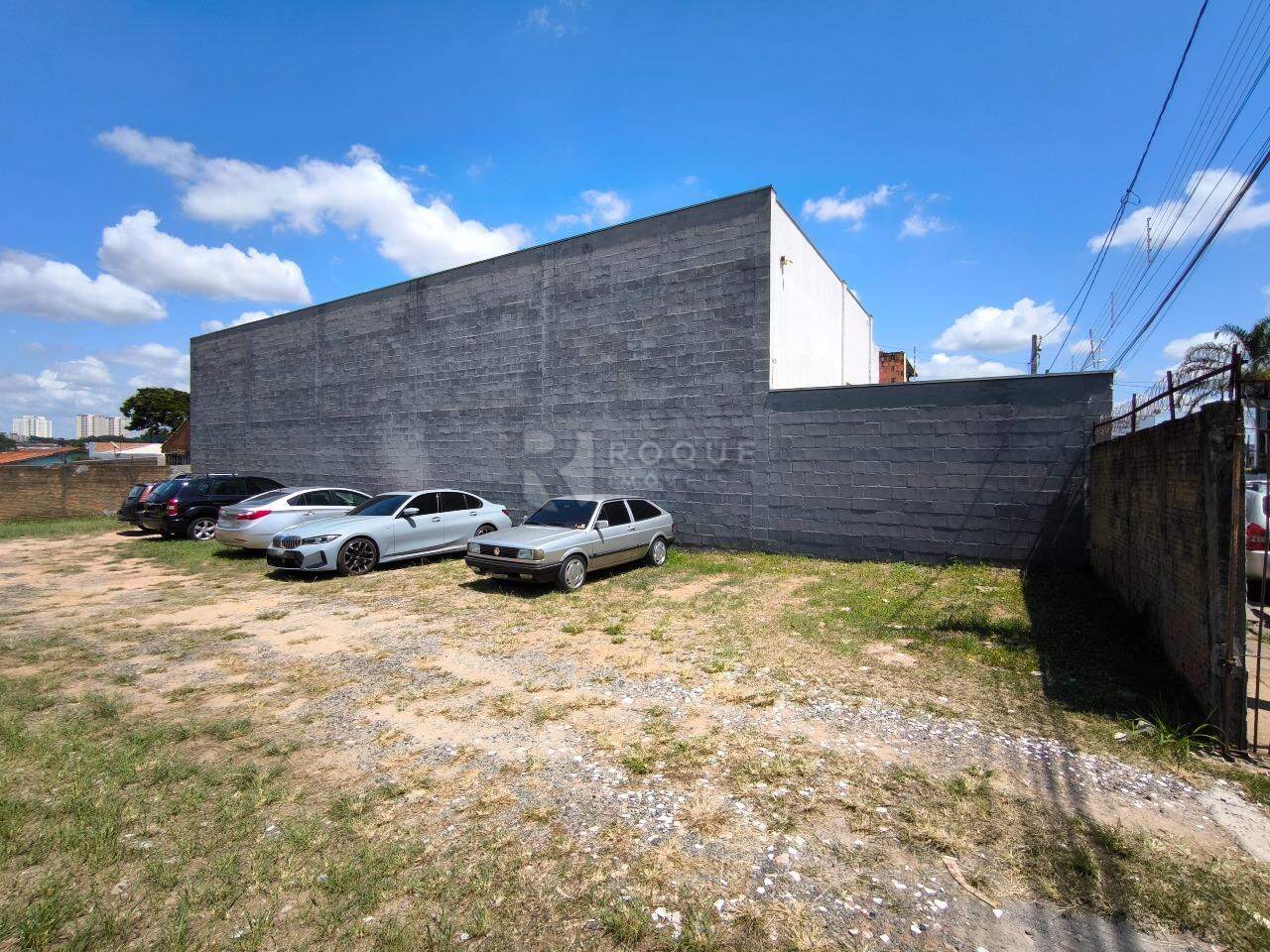 Terreno à venda no bairro Jardim Maria Helena: 