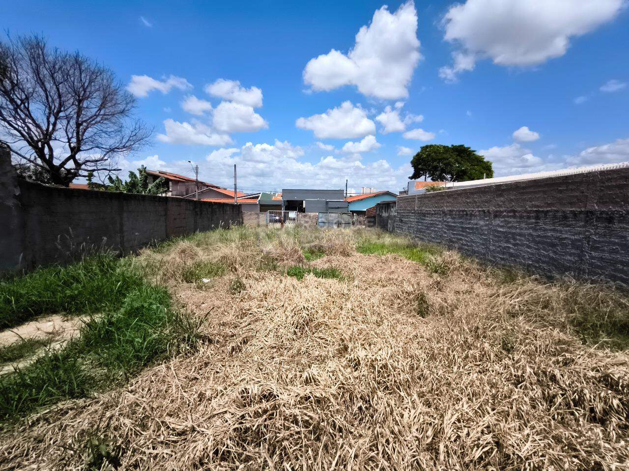 Terreno à venda no bairro Jardim São Luiz: 