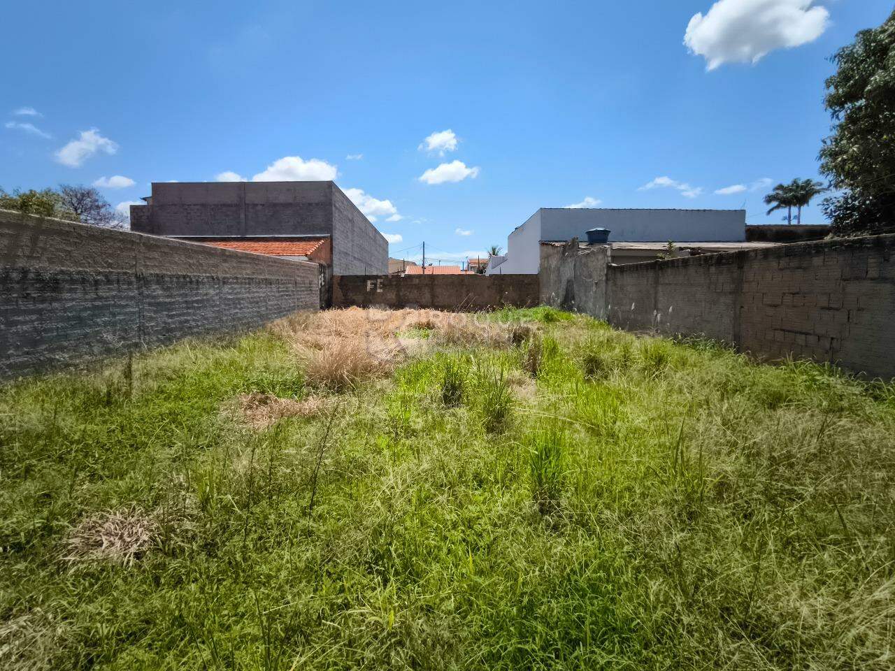 Terreno à venda no bairro Jardim São Luiz: 