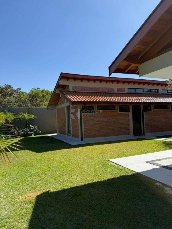 Casa em condomínio à venda no bairro Residencial Greville: 