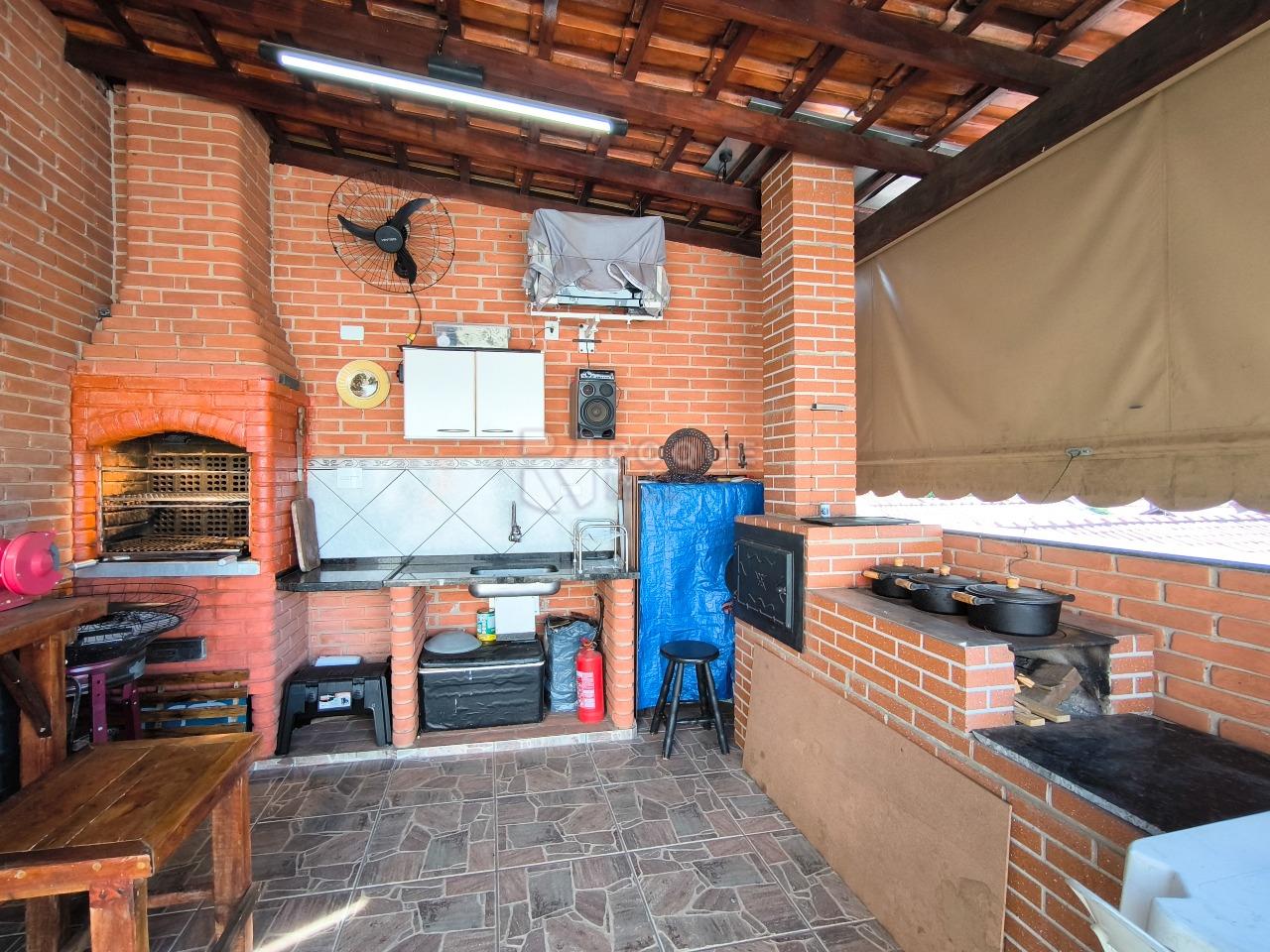 Casa Residencial à venda no bairro Jardim Ipanema: ÁREA GOURMET