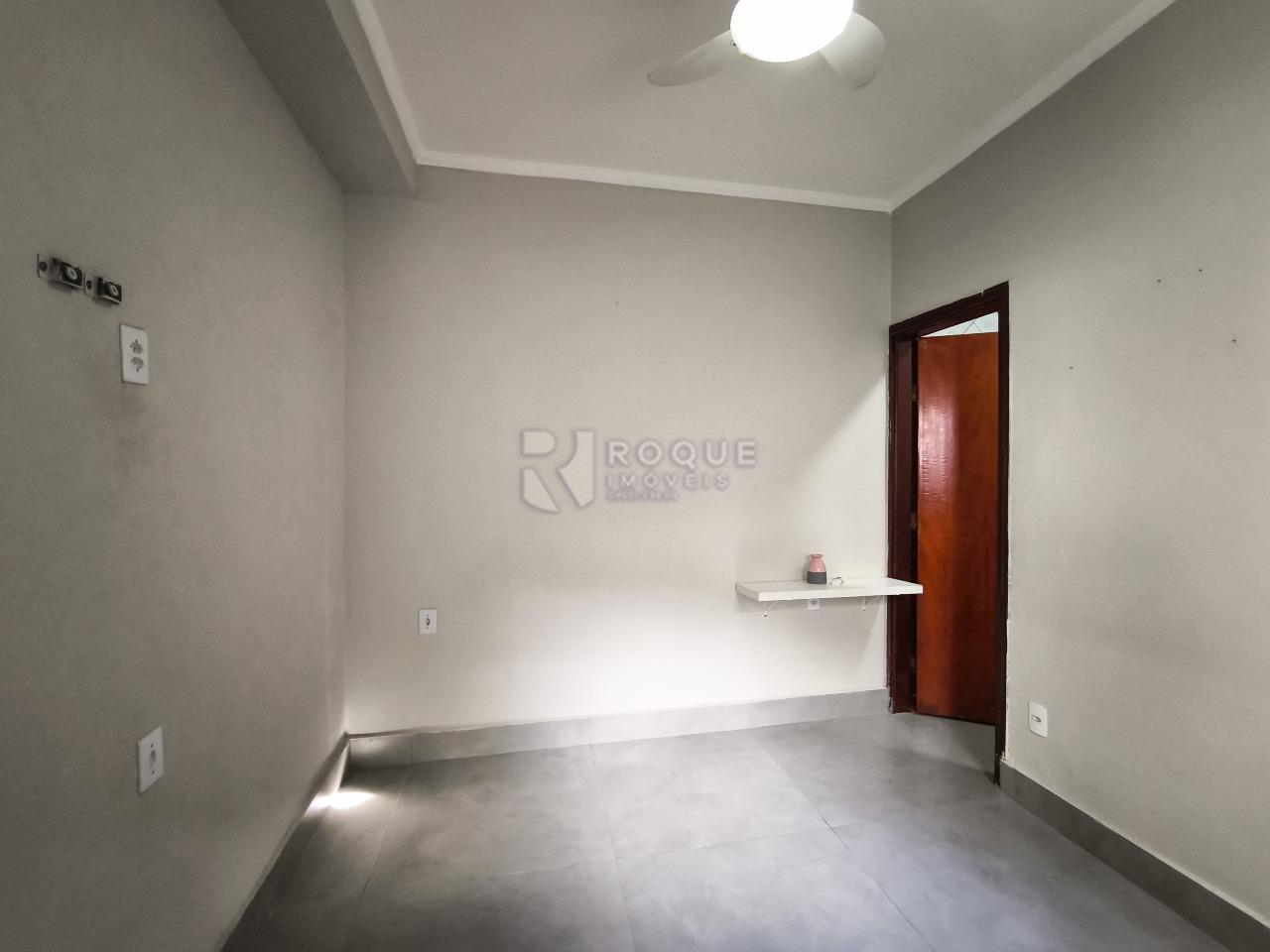 Casa Residencial à venda no bairro Jardim Ipanema: SUÍTE EDÍCULA