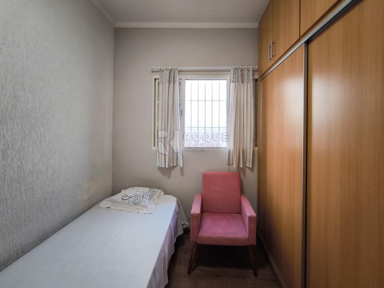 Casa Residencial à venda no bairro Jardim Ipanema: DORMITÓRIO 2