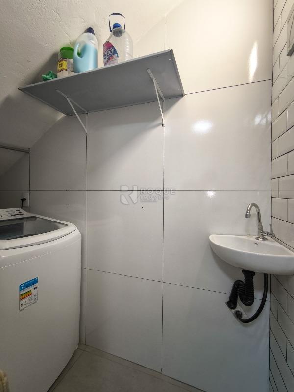 Casa Residencial à venda no bairro Jardim Ipanema: LAVANDERIA EDÍCULA