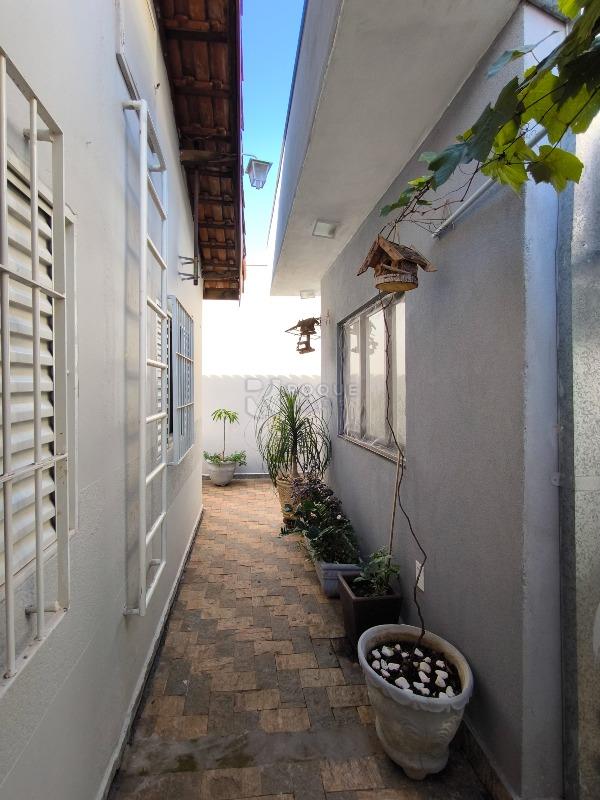 Casa Residencial à venda no bairro Jardim Ipanema: QUINTAL