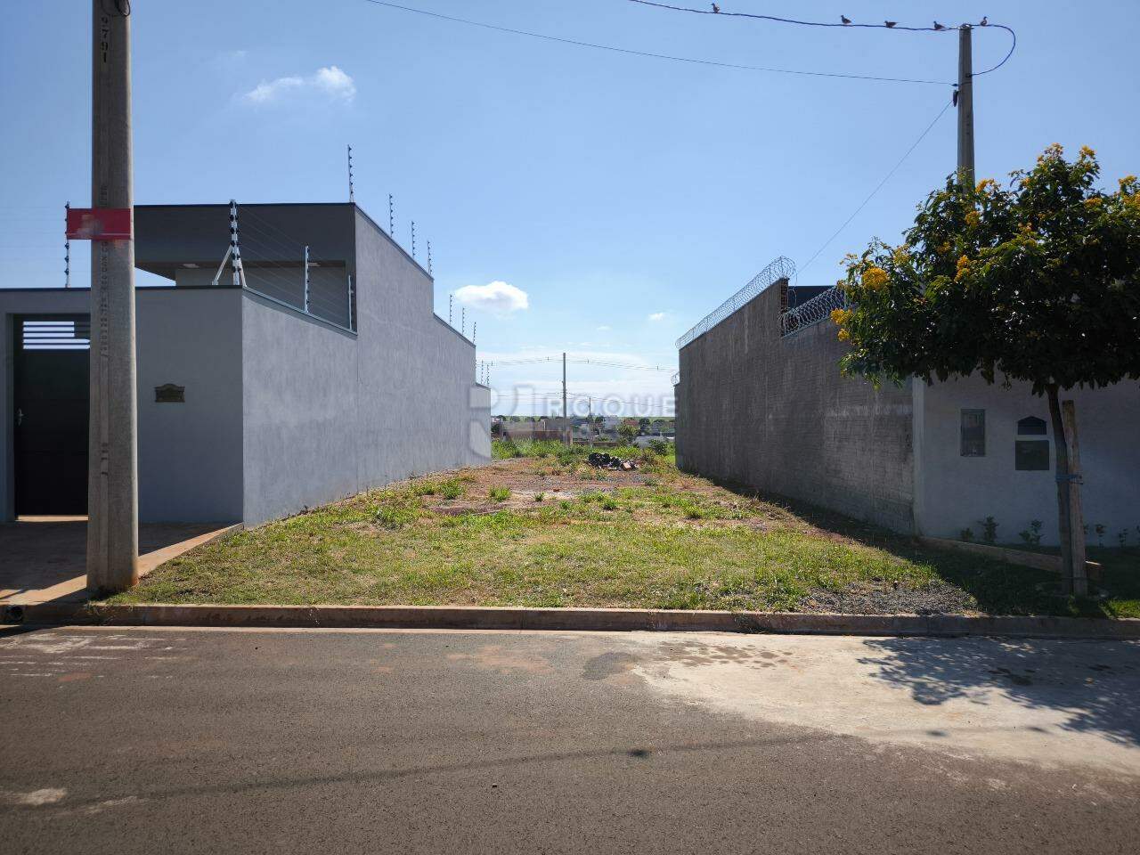 Terreno à venda no bairro Residencial Colinas do Engenho II: 