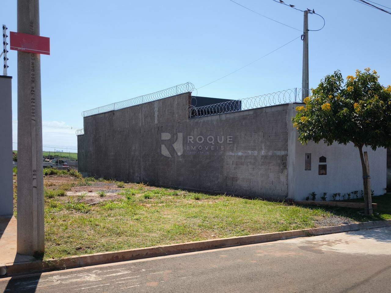 Terreno à venda no bairro Residencial Colinas do Engenho II: 