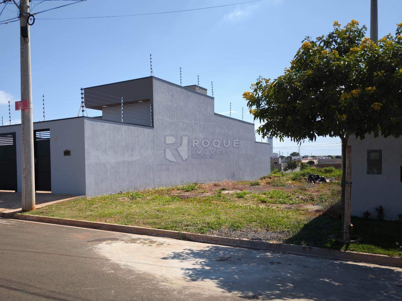Terreno à venda no bairro Residencial Colinas do Engenho II: 