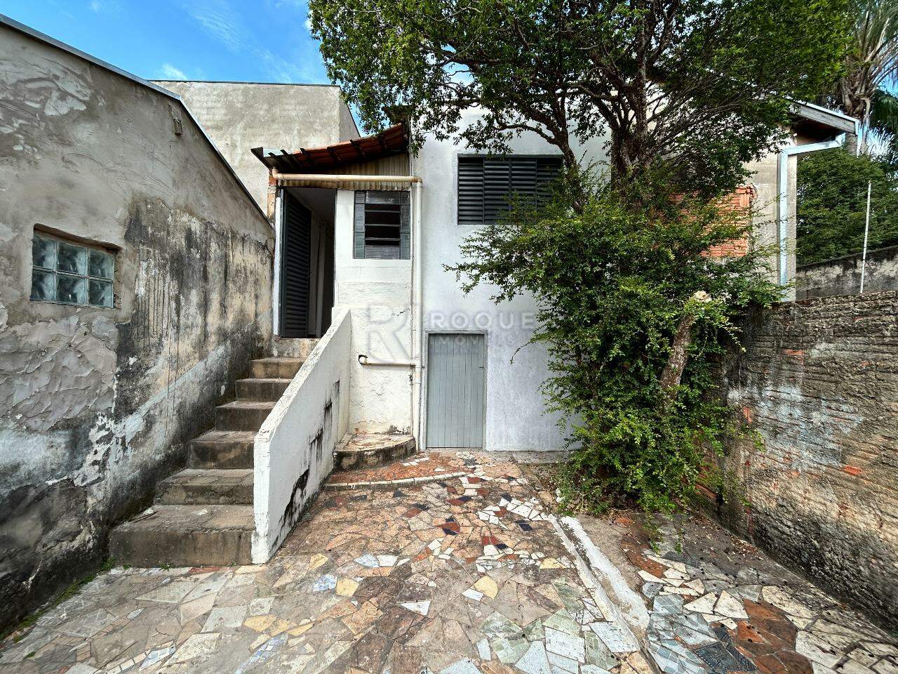 Casa Residencial para aluguel no bairro Vila Queiroz: Fundo 