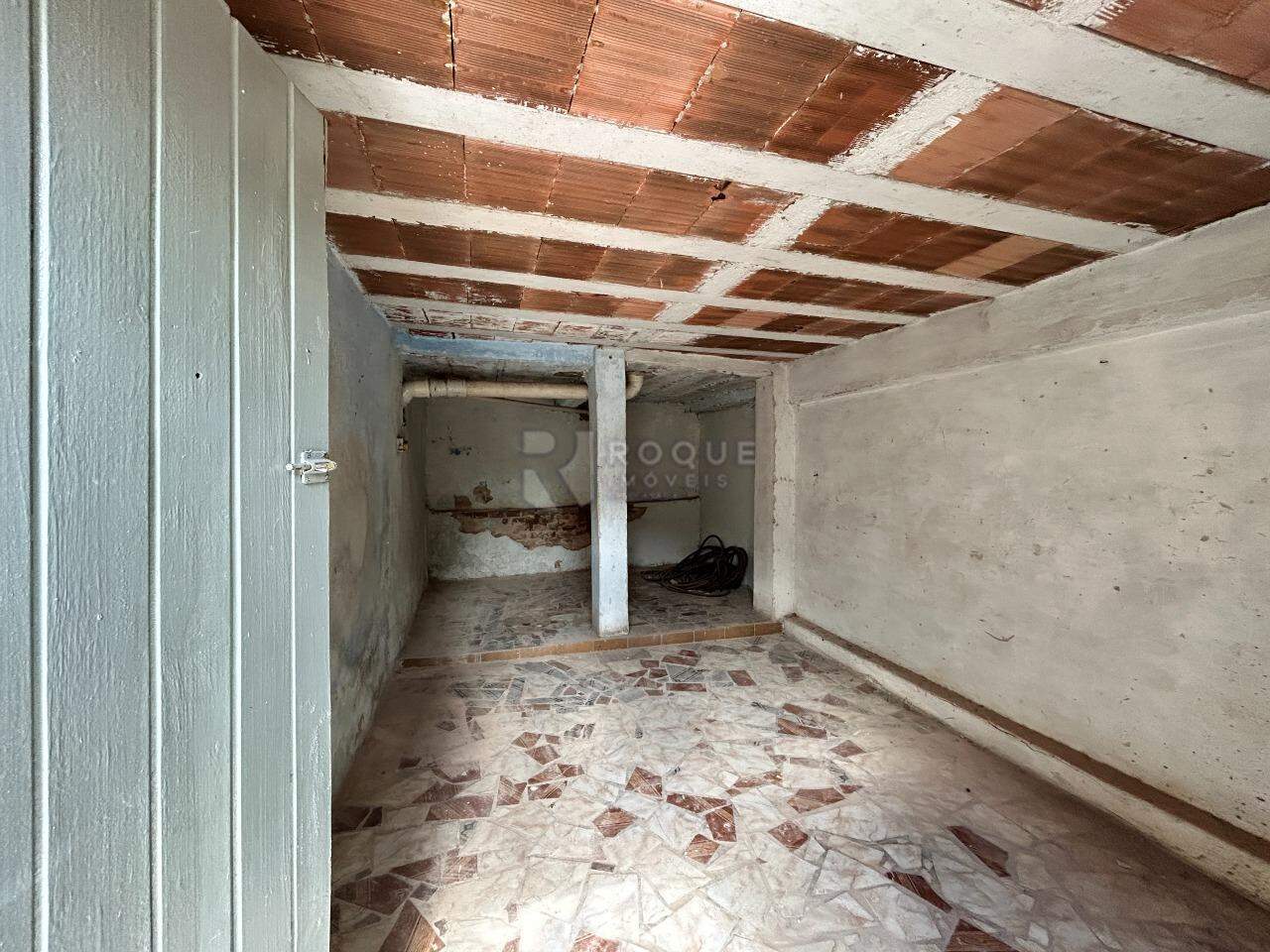 Casa Residencial para aluguel no bairro Vila Queiroz: Porão 