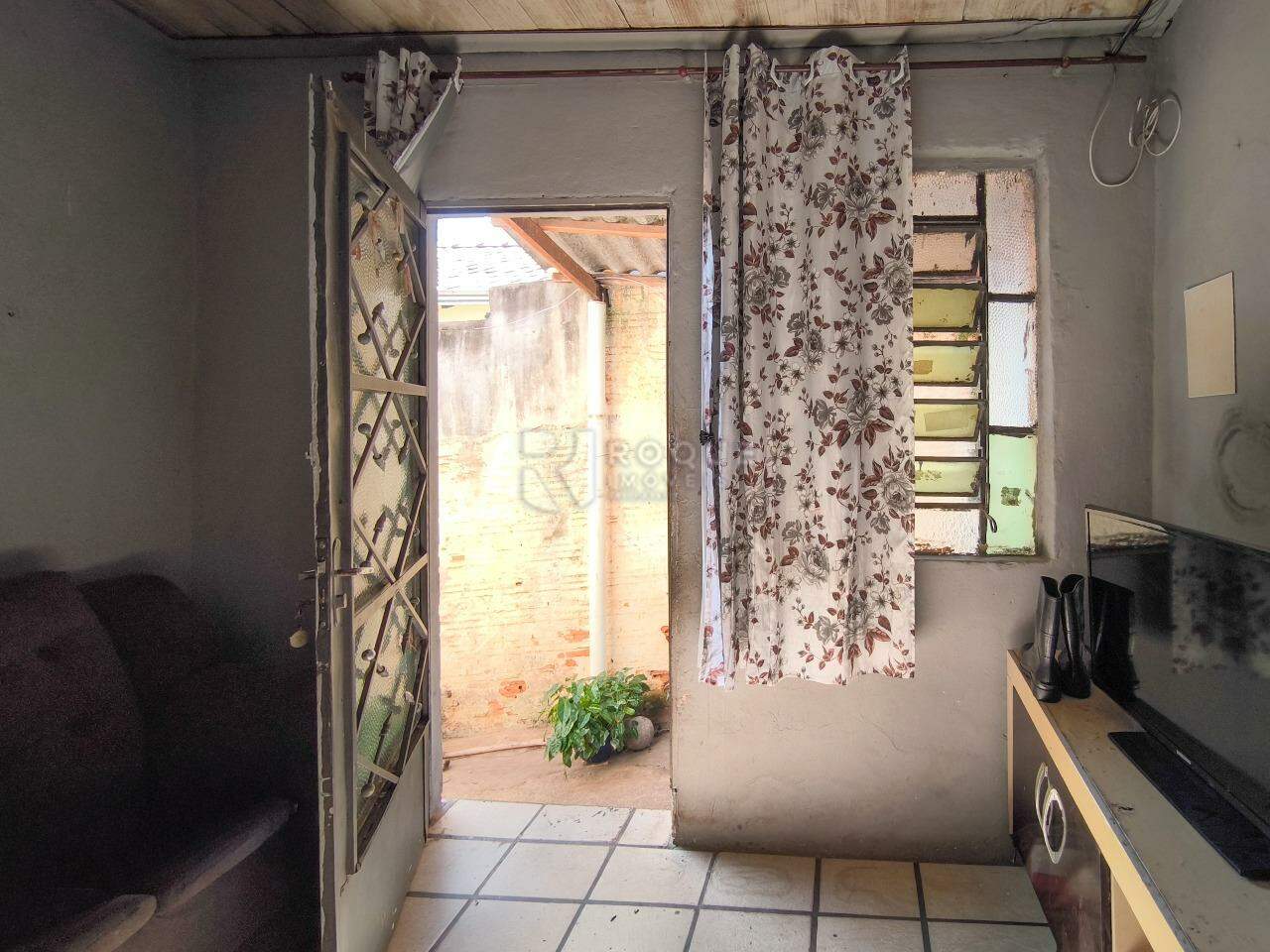 Casa Residencial à venda no bairro Jardim Glória: SALA DE ESTAR