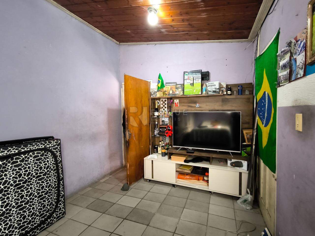Casa Residencial à venda no bairro Jardim Glória: SUÍTE