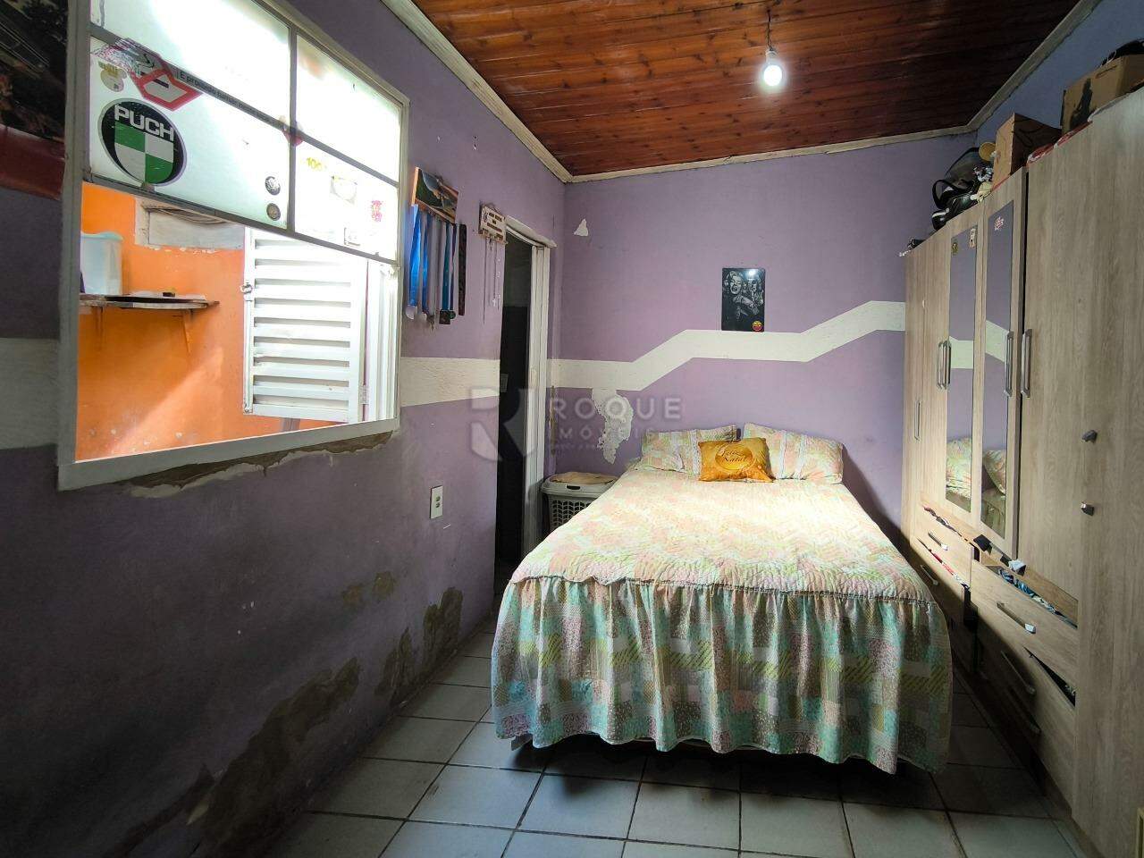 Casa Residencial à venda no bairro Jardim Glória: SUÍTE