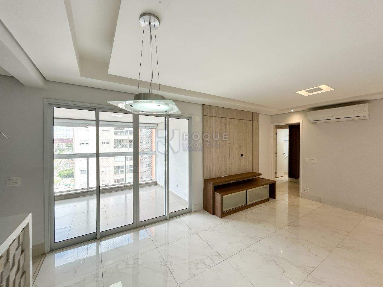 Apartamento à venda no bairro Jardim Aquárius: Sala